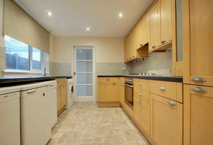 3 Bedroom Terraced House To Rent In Cheneys Road, Leyton, E11