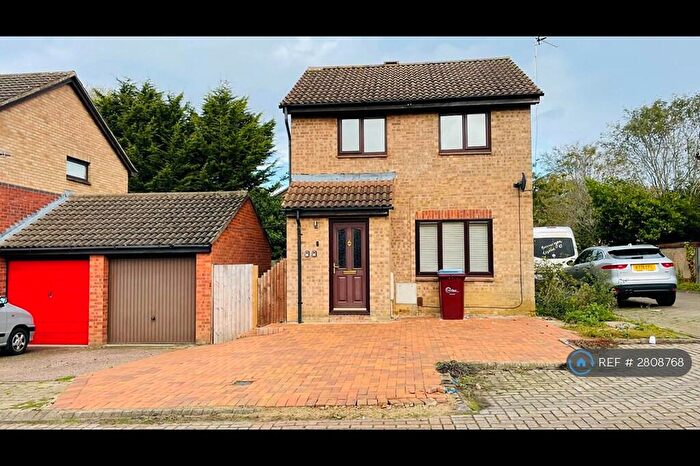 3 Bedroom Detached House To Rent In Brayton Court, Milton Keynes, MK5