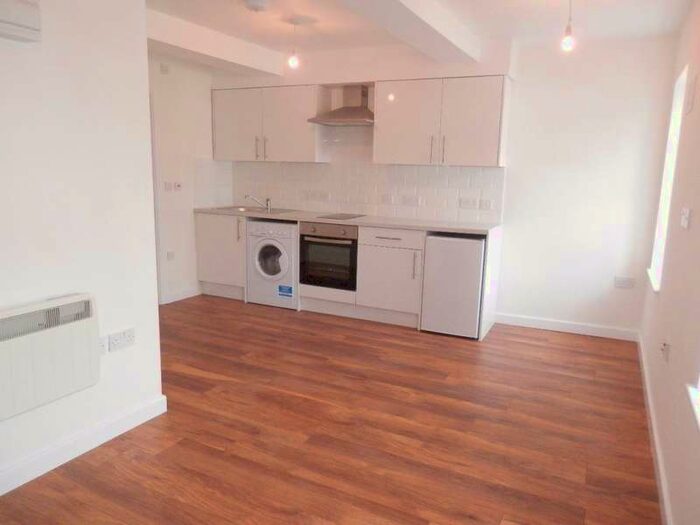 Property To Rent In High Street North High Street North, Dunstable, LU6