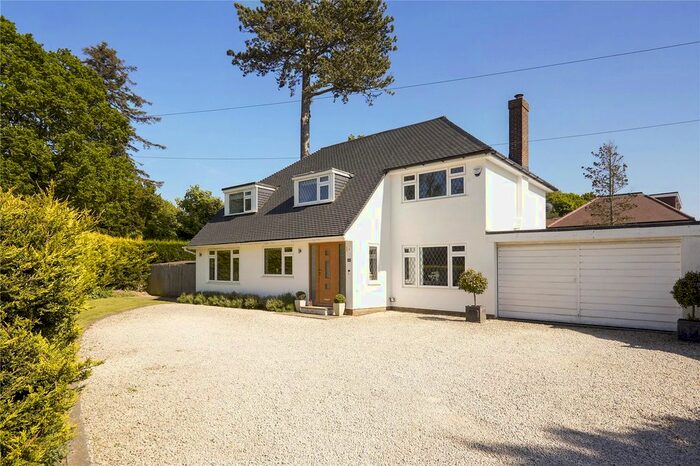 4 Bedroom Detached House For Sale In Portley Lane, Caterham, CR3