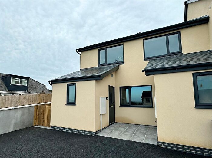 2 Bedroom Flat To Rent In Rowan, Fraddon, St. Columb, TR9