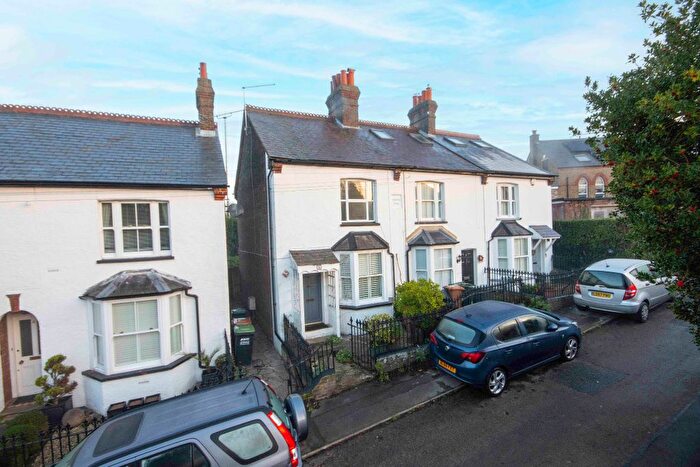 2 Bedroom End Terrace House For Sale In Glenfield Villas, Colleyland, Chorleywood, WD3