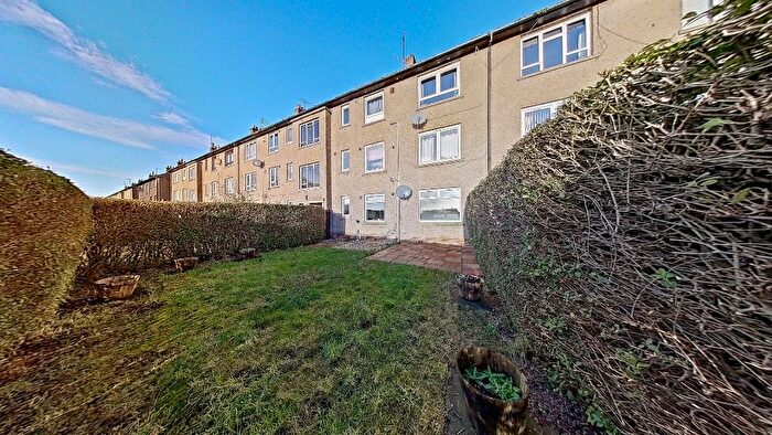 2 Bedroom Flat To Rent In Kemnay Gardens, Douglas And Angus, Dundee, DD4