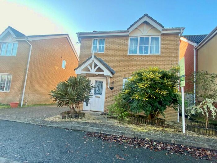 4 Bedroom House To Rent In Thistle Close, NR5