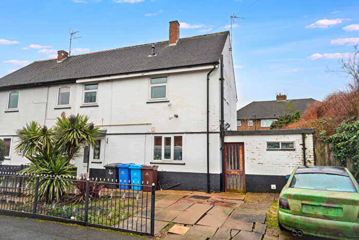 3 Bedroom Semi Detached House For Sale In Grant Avenue, Chaddesden, Derby, DE21