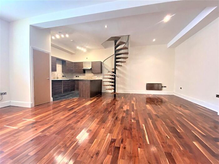 2 Bedroom Apartment For Sale In Town Street, Rodley, LS13