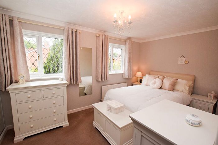 3 Bedroom Detached House For Sale In Yew Tree Road, Madeley, Telford, Te., TF7