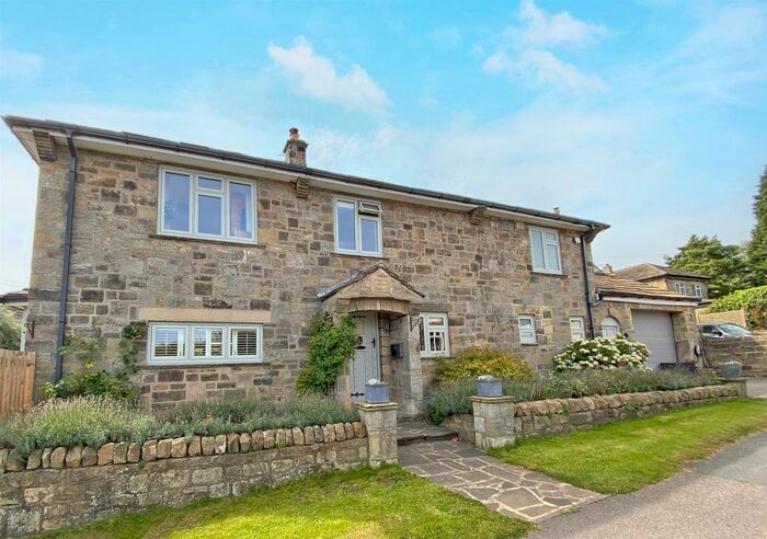 4 Bedroom Property For Sale In Rigton Hill, North Rigton, Leeds, LS17