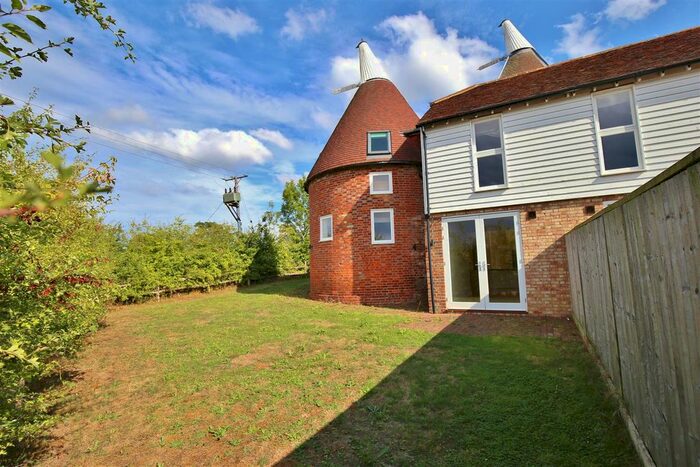 3 Bedroom Barn Conversion To Rent In Higham Lane, Tonbridge, Kent, TN11