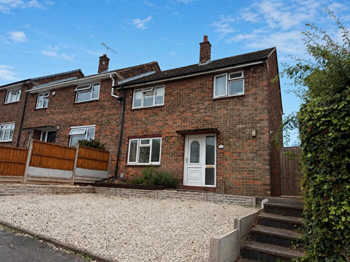 3 Bedroom End Of Terrace House For Sale In Brackenwood Road, Burton-on-Trent, DE15