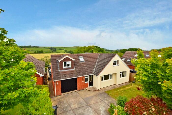 5 Bedroom Detached House For Sale In Whitestone, Exeter, Devon, EX4