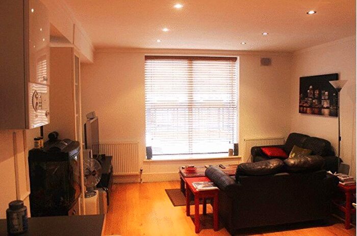 1 Bedroom Flat To Rent In Holloway Road, London, N7