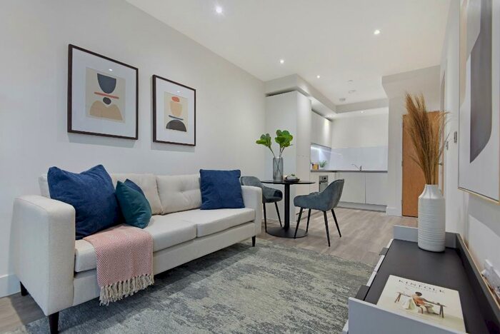 Studio To Rent In Thames Road, London, E16