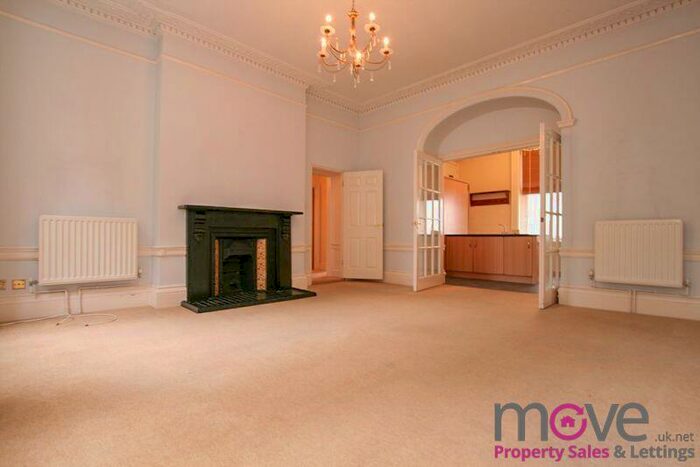 2 Bedroom Apartment To Rent In Selby Lodge, Cheltenham, GL50
