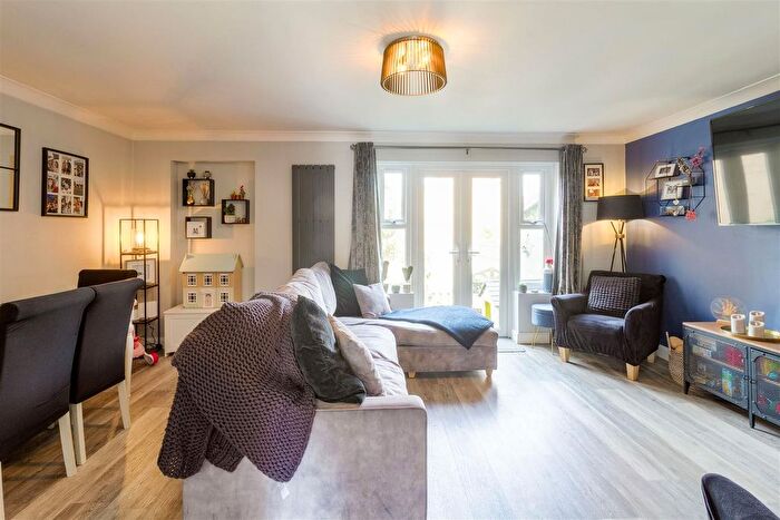 3 Bedroom End Terrace House For Sale In Brickhill Road, Wellingborough, NN8