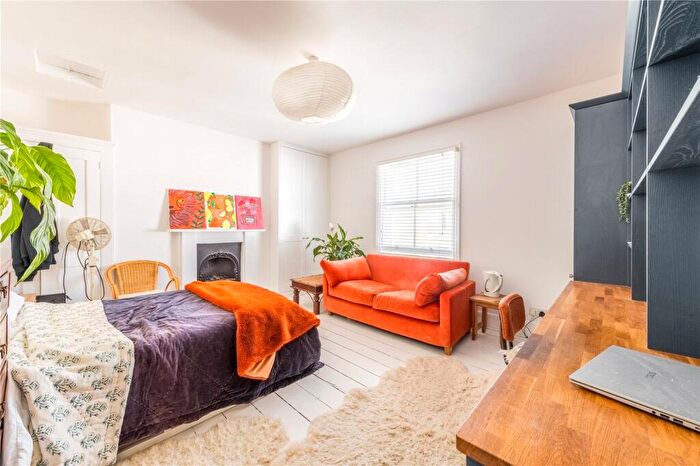 5 Bedroom Semi-Detached House For Sale In Hova Villas, Hove, East Sussex, BN3
