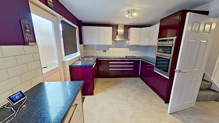 3 Bedroom Terraced House To Rent In Rossefield Parade, Bramley, Leeds, LS13