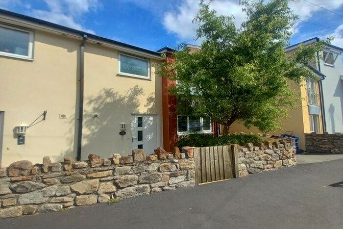 3 Bedroom Semi-Detached House To Rent In Garth Road, Bangor, LL57