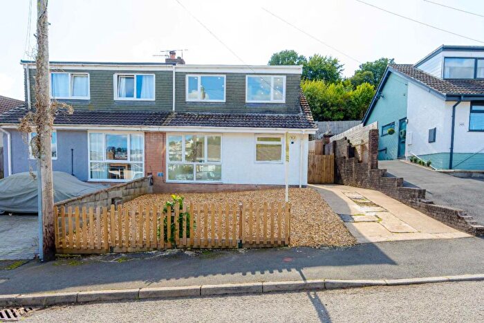 4 Bedroom Semi-Detached House For Sale In Westwood Drive, Treharris, CF46