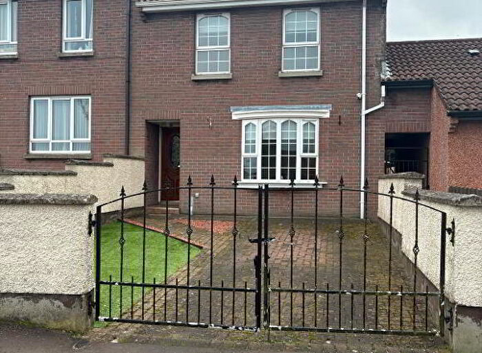 3 Bedroom Semi-Detached House For Sale In Ardnalee Park, Strabane, BT82