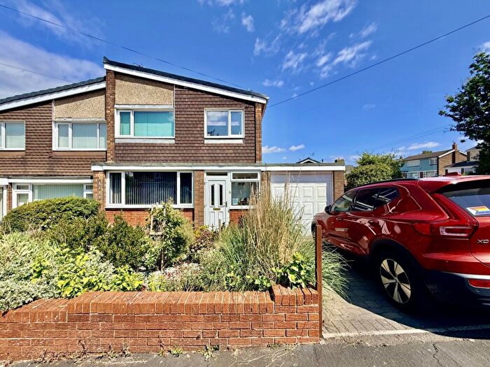 3 Bedroom Semi-Detached House For Sale In Prebends Field, Durham, County Durham, DH1