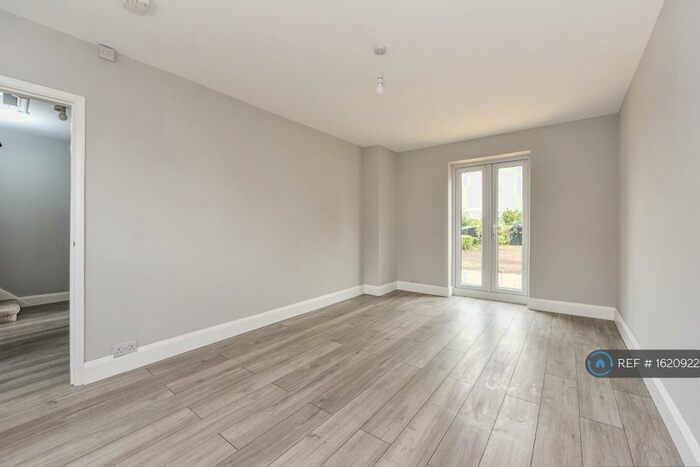 3 Bedroom Terraced House To Rent In King George Road, Andover, SP10