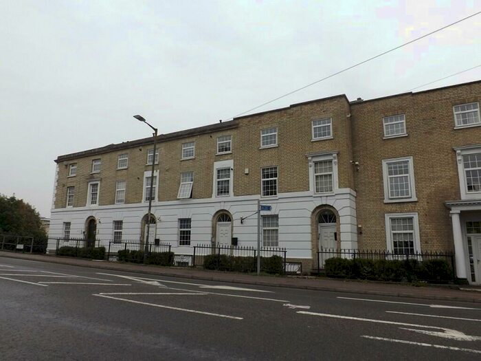 1 Bedroom Apartment To Rent In Kneesworth Street, Royston, SG8