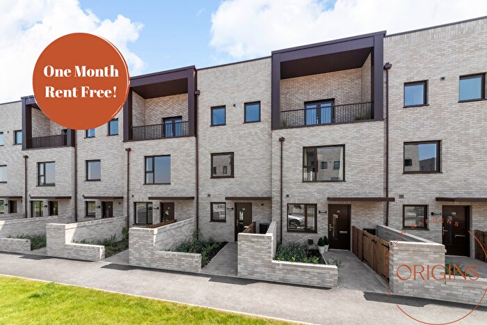 3 Bedroom Semi-Detached House To Rent In Includes One Month Rent Free!Bearsden Avenue, Cambridge, Cambridgeshire, CB3