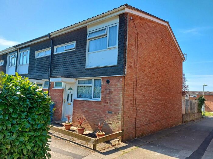 3 Bedroom End Of Terrace House To Rent In First Avenue, Sudbury, CO10