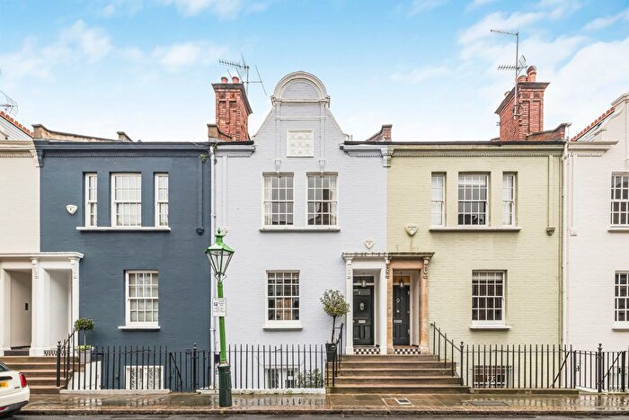 4 Bedroom Terraced House For Sale In Seymour Walk, London, SW10