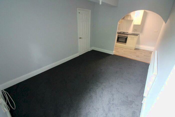 1 Bedroom Flat To Rent In Warwick Road, Olton, B92