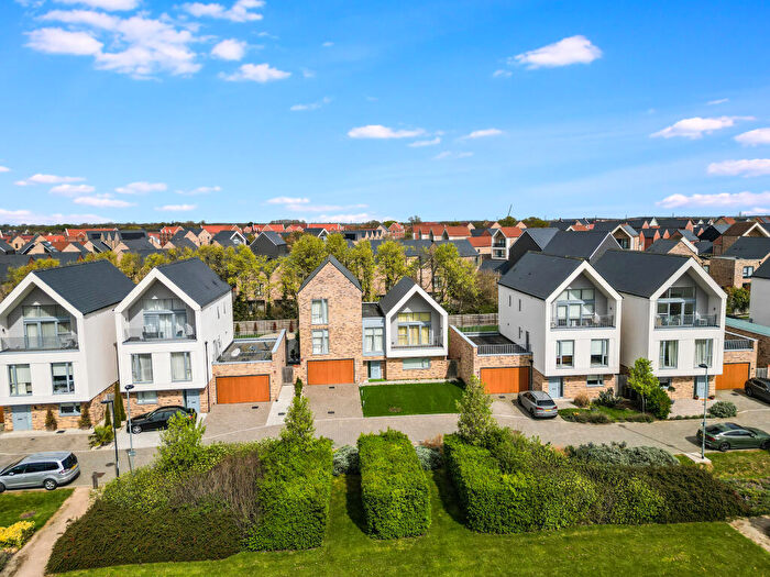 5 Bedroom Detached House For Sale In Frederick Hawkes Gardens, Beaulieu, Chelmsford, CM1