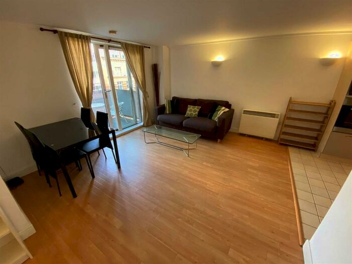 2 Bedroom Flat To Rent In , Whitworth Street West, Manchester, W3