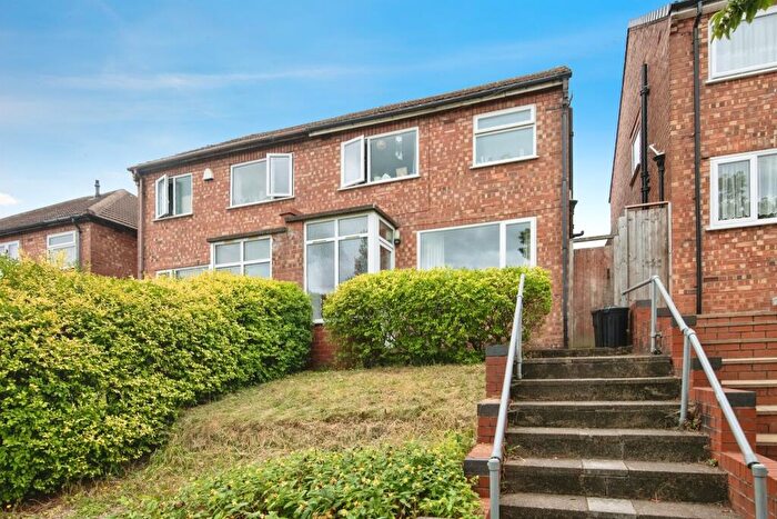 3 Bedroom Semi-Detached House For Sale In Cramlington Road, Birmingham, B42