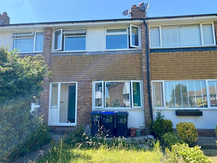 3 Bedroom House To Rent In Freshbrook Road, Lancing, BN15