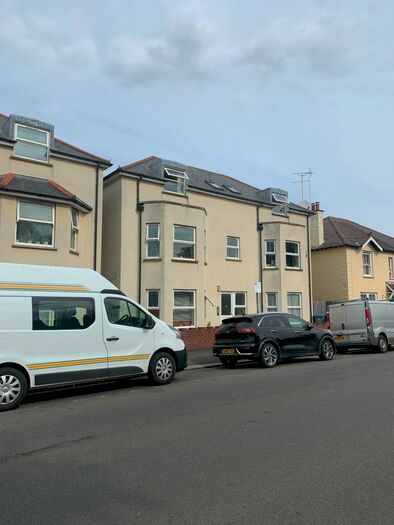 2 Bedroom Apartment To Rent In London Road, PO21