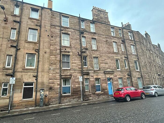 1 Bedroom Flat To Rent In Broughton Road, Edinburgh, EH7