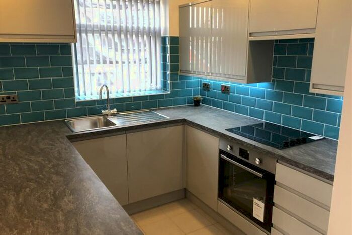 2 Bedroom Property To Rent In Richmond Road, Cathays, Cardiff, CF24