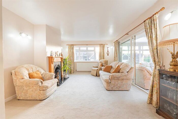 3 Bedroom Detached Bungalow For Sale In Leys Close, Stourbridge, DY9