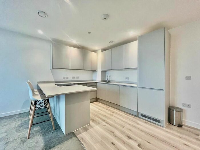 2 Bedroom Flat To Rent In Wharf End, Trafford Park, Manchester, M17