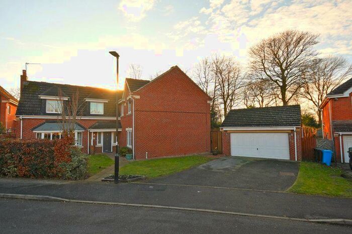 5 Bedroom Detached House For Sale In Pickard Crescent, Richmond, Sheffield, S13