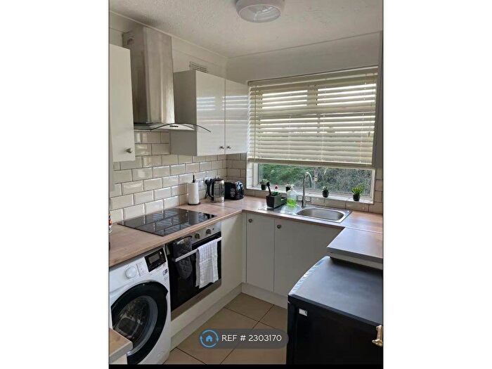 1 Bedroom Flat To Rent In Old Ruislip Road, Northolt, UB5