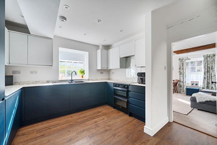 4 Bedroom End Of Terrace House For Sale In East Street, Rogate, GU31