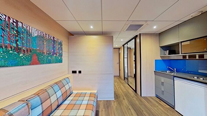 Studio To Rent In Regent Street, Leeds, LS2