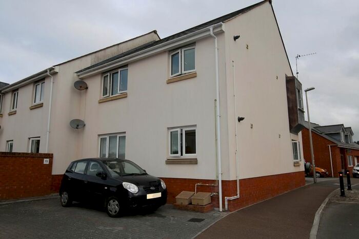 1 Bedroom Flat To Rent In Oakfields, Tiverton, EX16
