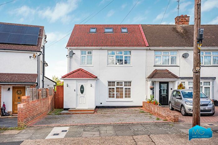 5 Bedroom Semi-Detached House To Rent In Brookfield Crescent, Mill Hill, London, NW7