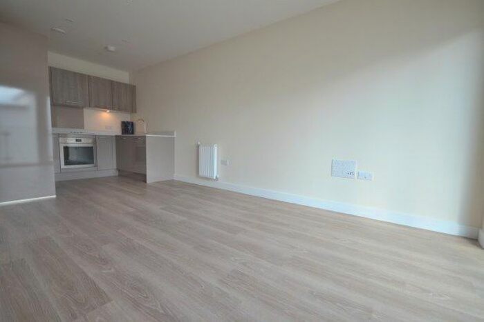 1 Bedroom Flat To Rent In Admiralty Court, Gillingham, ME7