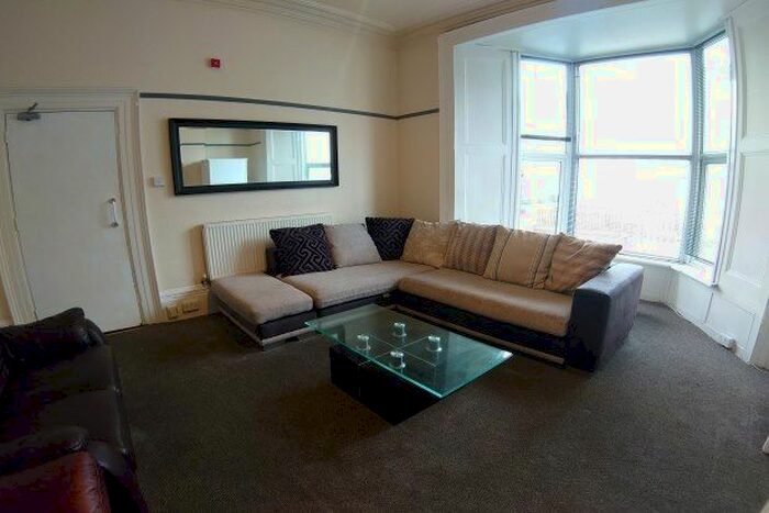 10 Bedroom Terraced House To Rent In Woodland Terrace, Plymouth PL4