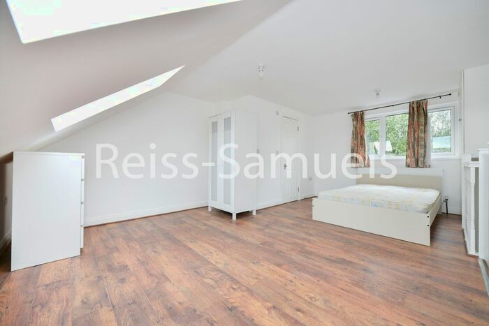 6 Bedroom Town House To Rent In Ambassador Square, Canary Wharf, Isle Of Dogs, Docklands, London, E14