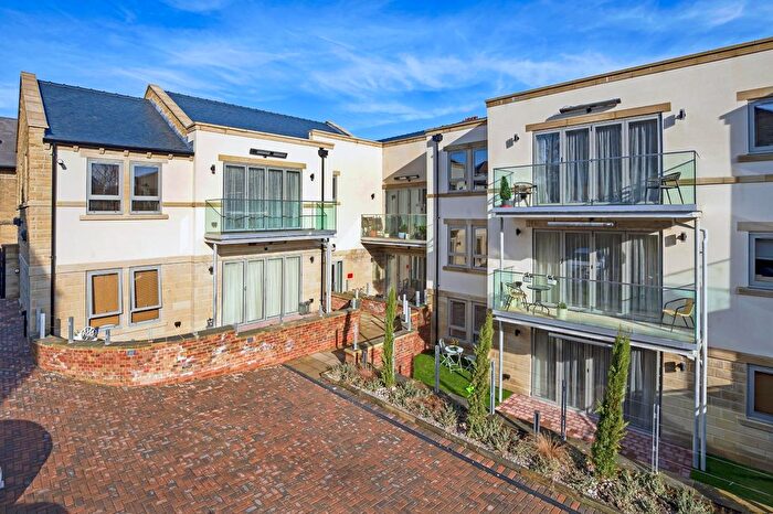 2 Bedroom Flat To Rent In The Old Post Office, Chantry Drive, Ilkley, Yorkshire, LS29